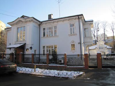 Фасад дома, принадлежавшего М.К. Геппенеру, пер. Чернышевского (2 Мариинский), д. 8
