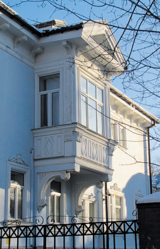 Балкон дома, принадлежавшего М.К. Геппенеру